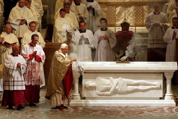 Pope+Benedict+XVI+Holds+Holy+Mass+St+Mary+8M5EgIV9k5ul