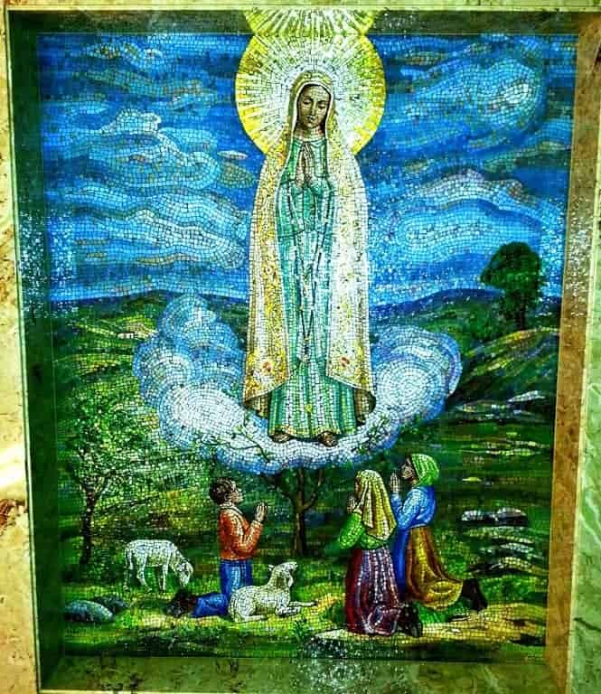 Our Lady of Fatima mosaic at Christ King Parish, Wauwatosa.