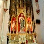 Side altar with Saint Joseph